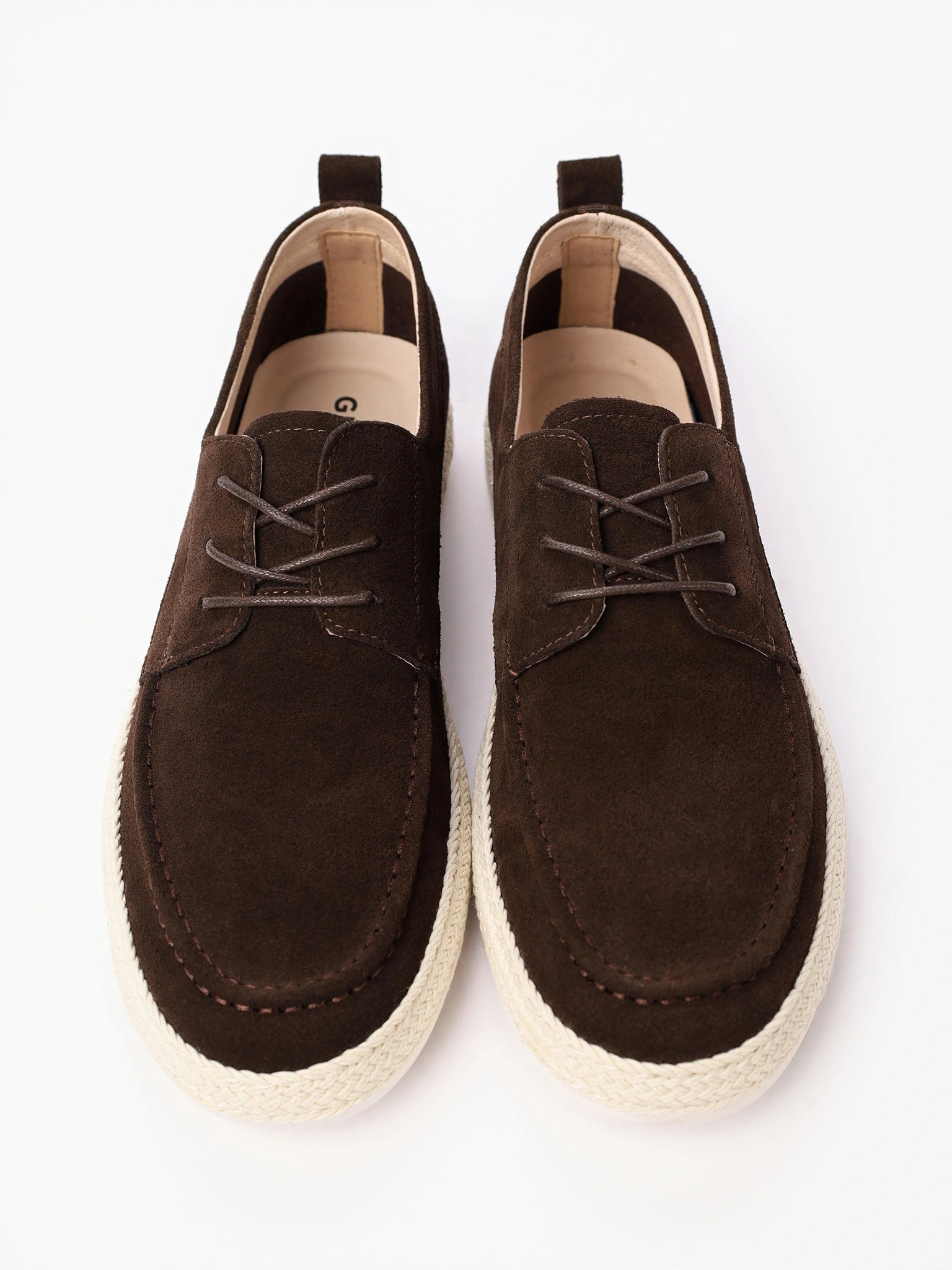 Мокасины темно-коричневого цвета на низкой подошве